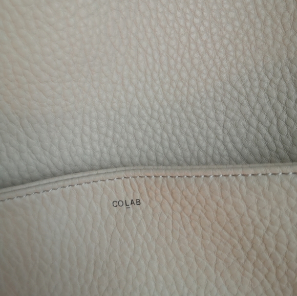 SOLD | Colab everyday tote - Picture 2 of 3